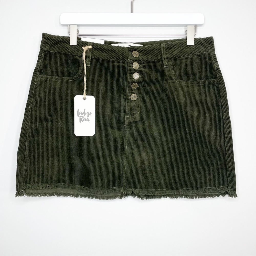 NWT Indigo Rein Corduroy Mini Skirt Size 11